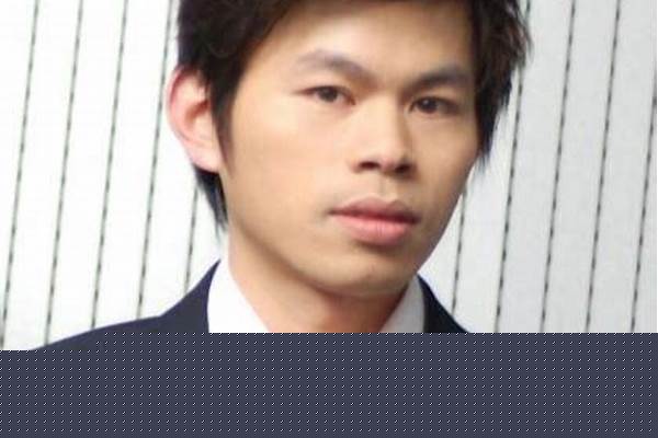 星际争霸大师郁小刚