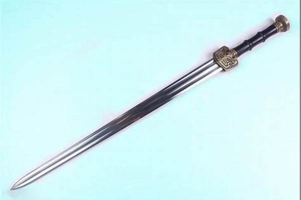 金蛇剑是谁的武器