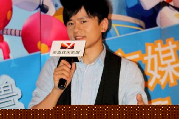 传奇的赛尔号张杰