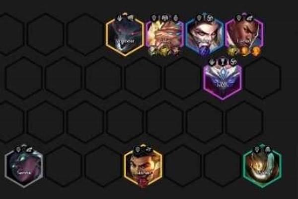 光明哨兵阵容怎么搭配